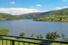 Fish Eagle Manor, Warmbaths
